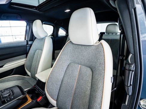 Used 2022 MAZDA MX-30 Electric w/ Premium Package image 37