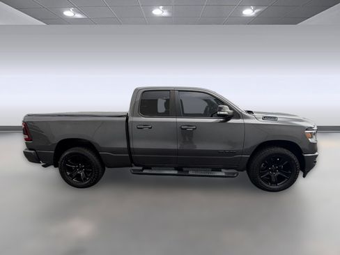 Used 2022 RAM 1500 Big Horn w/ Night Edition AWD/4WD image 8
