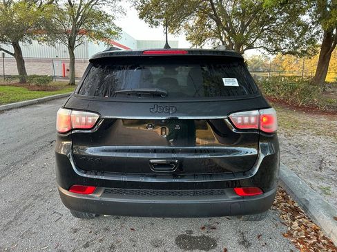 Used 2023 Jeep Compass Altitude image 4