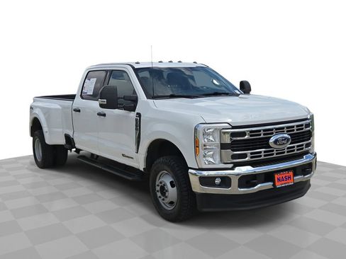 Used 2025 Ford F350 XLT AWD/4WD image 1