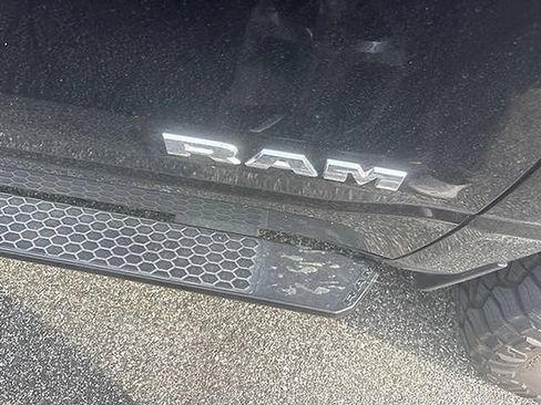 Used 2023 RAM 1500 Laramie AWD/4WD image 10