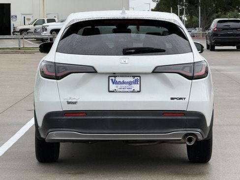 Certified 2024 Honda HR-V Sport image 5