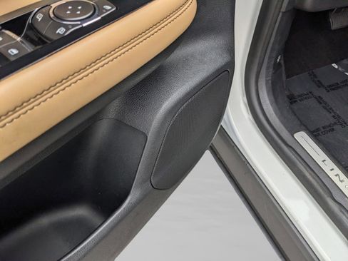 Used 2021 Lincoln Corsair Reserve image 33