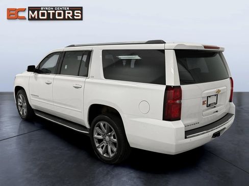 Used 2016 Chevrolet Suburban LTZ image 4