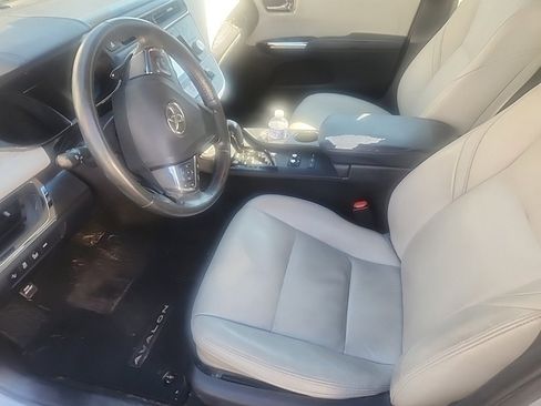 Certified 2018 Toyota Avalon XLE image 4