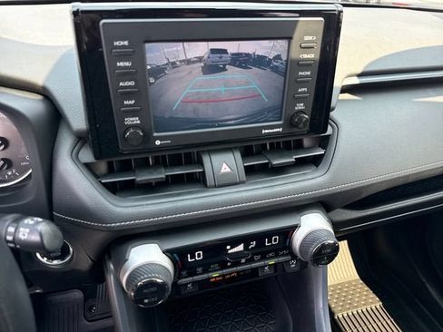 Used 2020 Toyota RAV4 XLE w/ Convenience Package AWD/4WD image 19