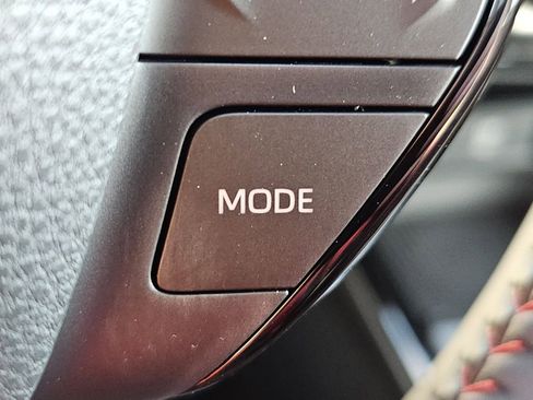 New 2026 Toyota Prius Plug-In Hybrid FWD image 12