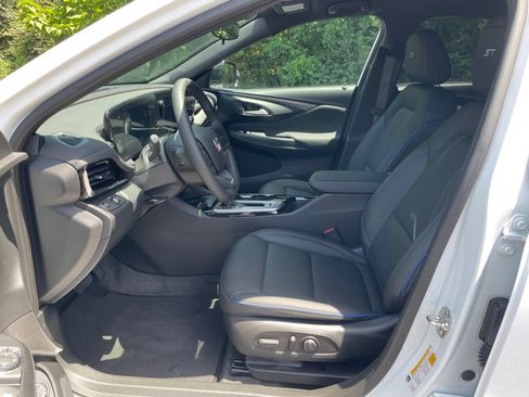 New 2026 Buick Envista Sport Touring w/ Convenience I Package FWD image 13