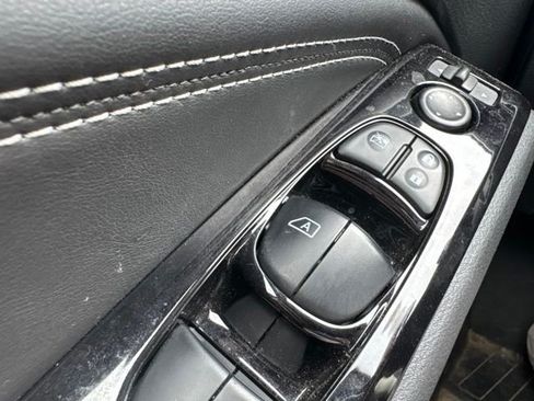 Used 2023 Nissan Altima 2.5 SL FWD image 22