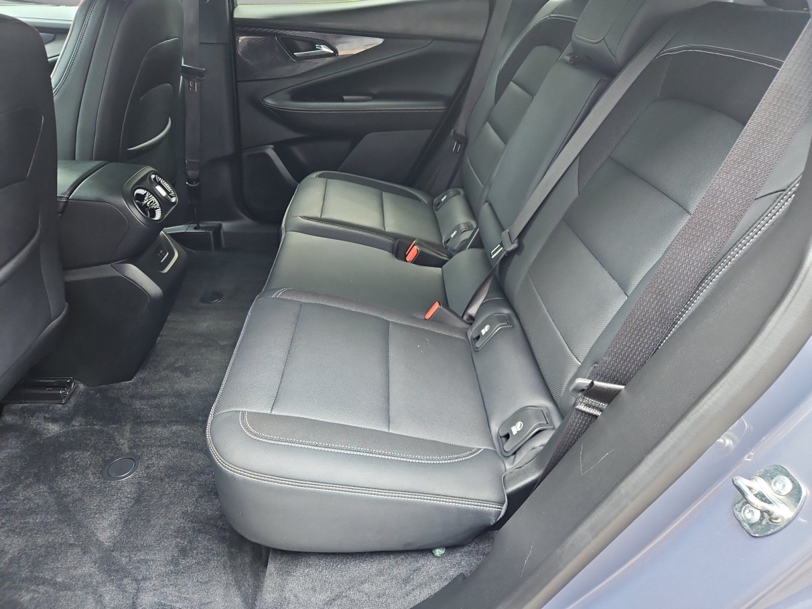 Used 2024 Chevrolet Blazer EV LT AWD/4WD image 14