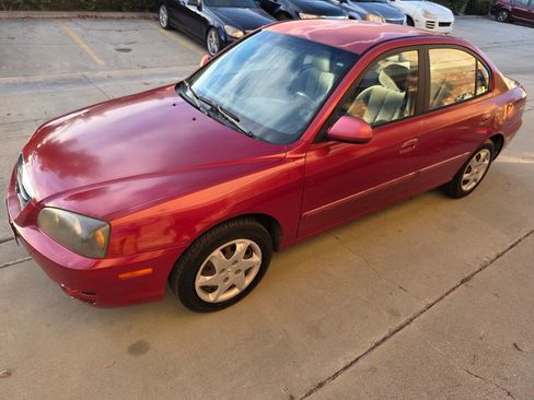 Used 2005 Hyundai Elantra GLS image 25