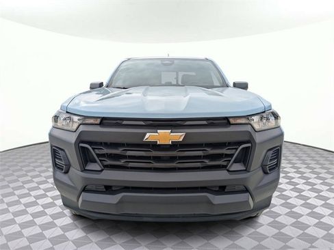 Used 2025 Chevrolet Colorado W/T image 9