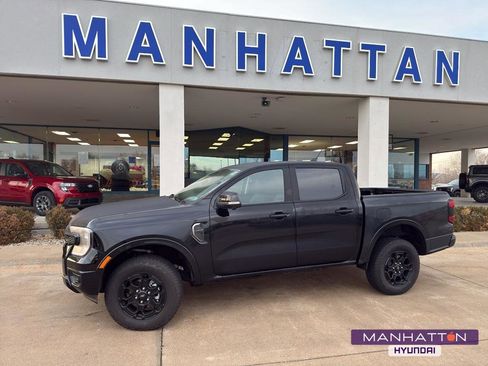 Used 2025 Ford Ranger Lariat w/ Black Appearance Package image 1