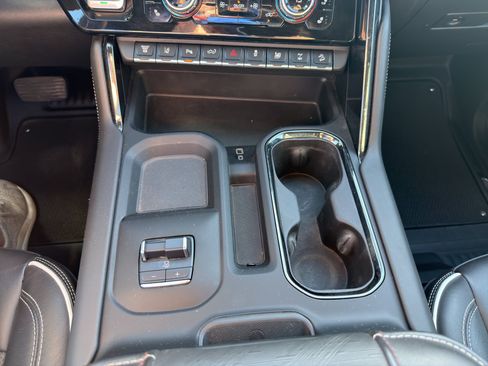 Used 2024 GMC Sierra 2500 AT4X AWD/4WD image 15