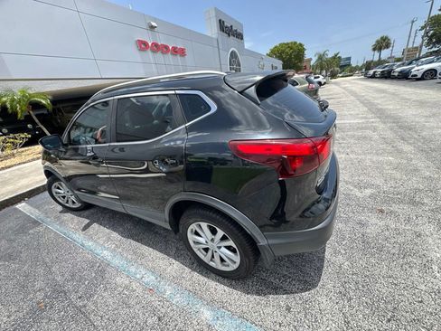 Used 2017 Nissan Rogue Sport SV FWD image 21