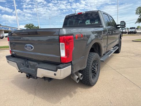 Used 2017 Ford F250 XLT w/ XLT Value Package AWD/4WD image 7