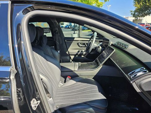 Used 2023 Mercedes-Benz S 500 4MATIC image 10
