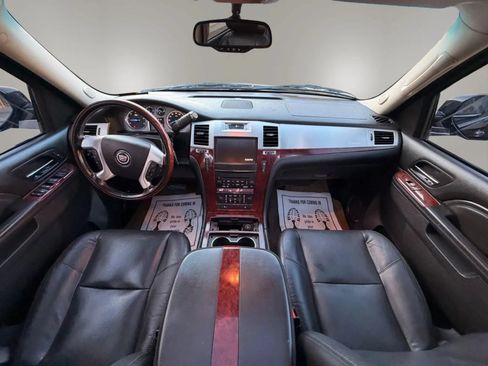 Used 2011 Cadillac Escalade EXT Premium AWD/4WD image 27