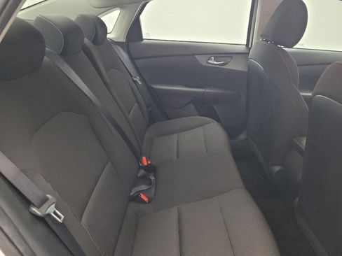Used 2021 Kia Forte LXS FWD image 19