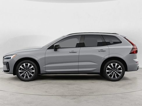 Used 2024 Volvo XC60 B5 Core w/ Protection Package Premier AWD/4WD image 4