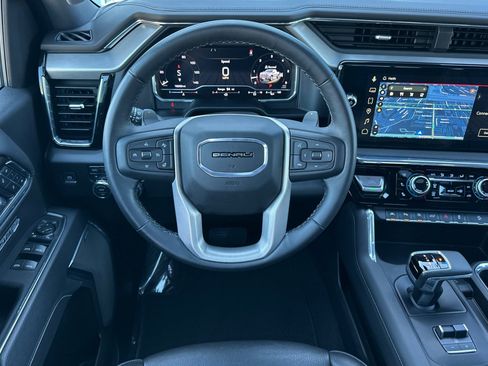 Used 2025 GMC Sierra 1500 Denali image 17