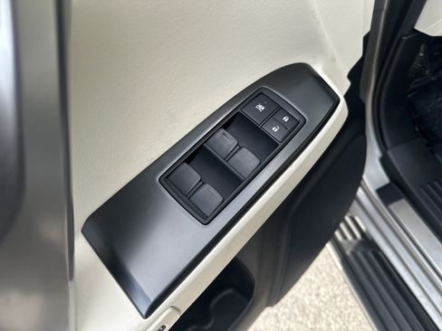 Used 2023 Lexus GX 460 Luxury w/ Sport Design Package AWD/4WD image 15