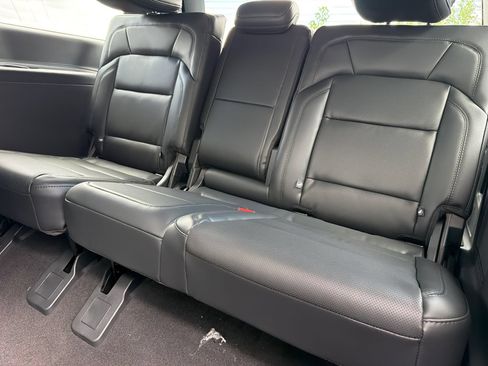 New 2026 Lincoln Navigator Reserve w/ Jet Appearance Package AWD/4WD image 19
