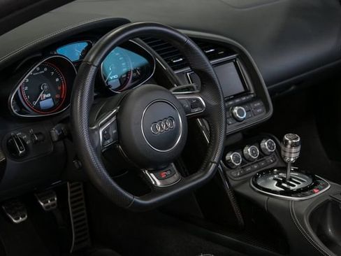 Used 2014 Audi R8 V10 image 19