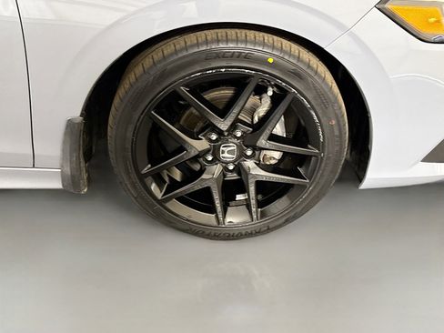 Used 2022 Honda Civic Sport image 32