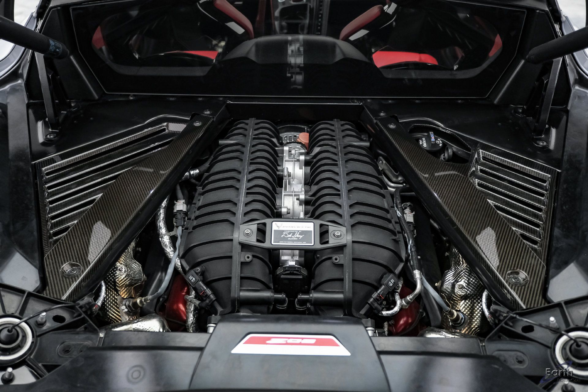 Used 2025 Chevrolet Corvette Z06 w/ Z07 Performance Package RWD image 4