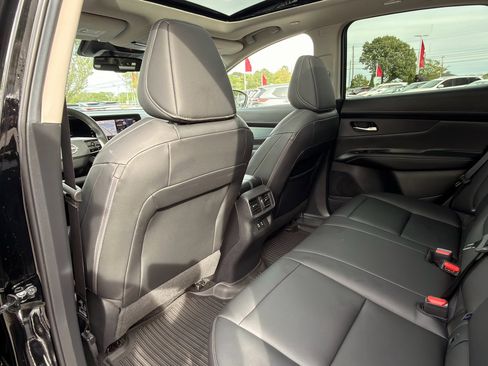 Used 2025 Nissan Murano SL image 21