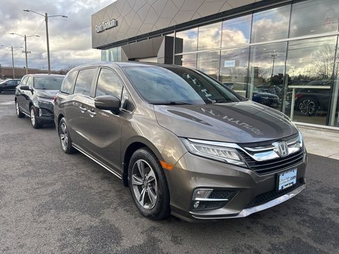 Used 2019 Honda Odyssey Touring image 3