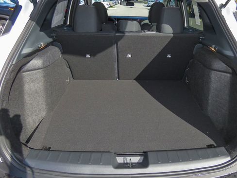 Certified 2025 Nissan Kicks SV image 25