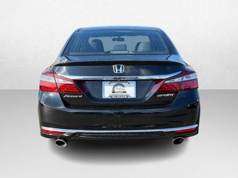 Used 2017 Honda Accord Sport image 5