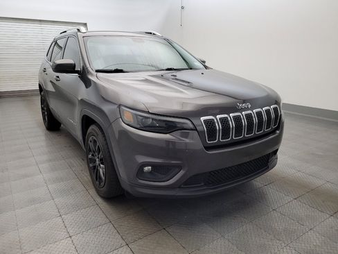 Used 2020 Jeep Cherokee Latitude Plus w/ Comfort/Convenience Group FWD image 13