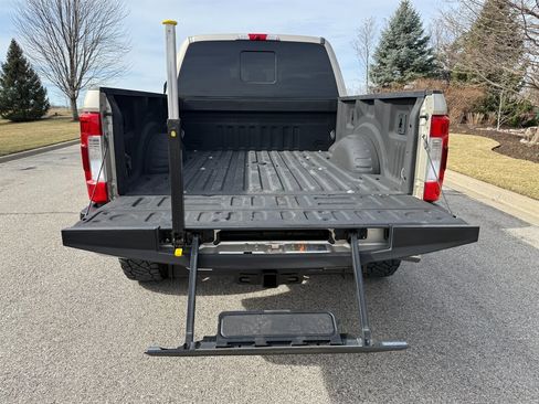 Used 2017 Ford F250 Lariat w/ Lariat Ultimate Package image 35