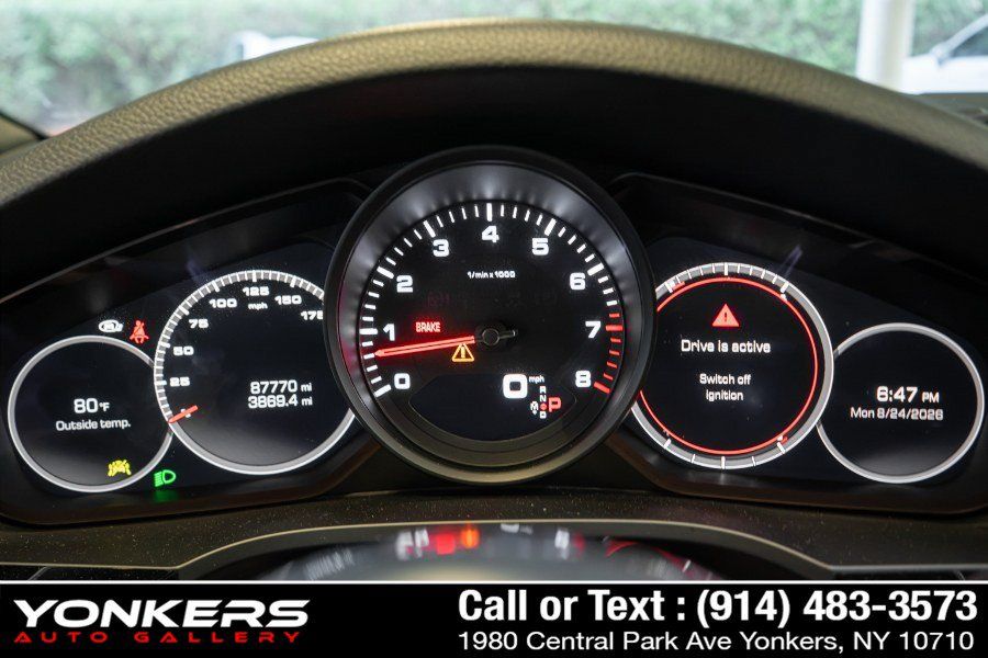 Used 2021 Porsche Cayenne AWD/4WD image 24
