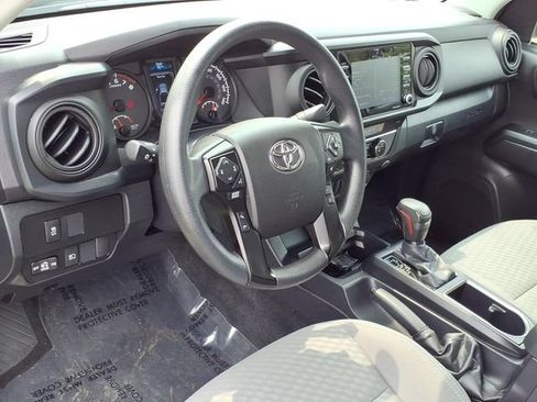 Certified 2022 Toyota Tacoma SR AWD/4WD image 15