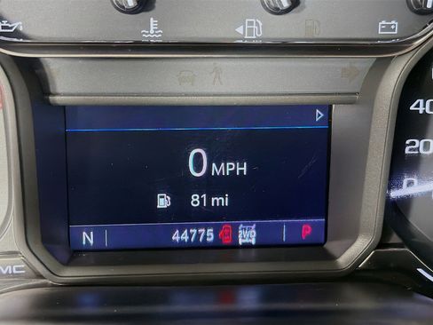 Used 2022 GMC Sierra 1500 Elevation image 14