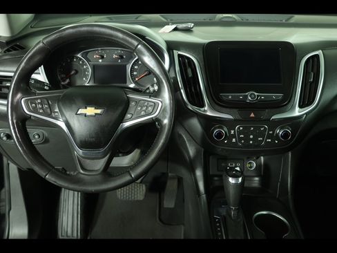 Used 2021 Chevrolet Equinox LT image 11
