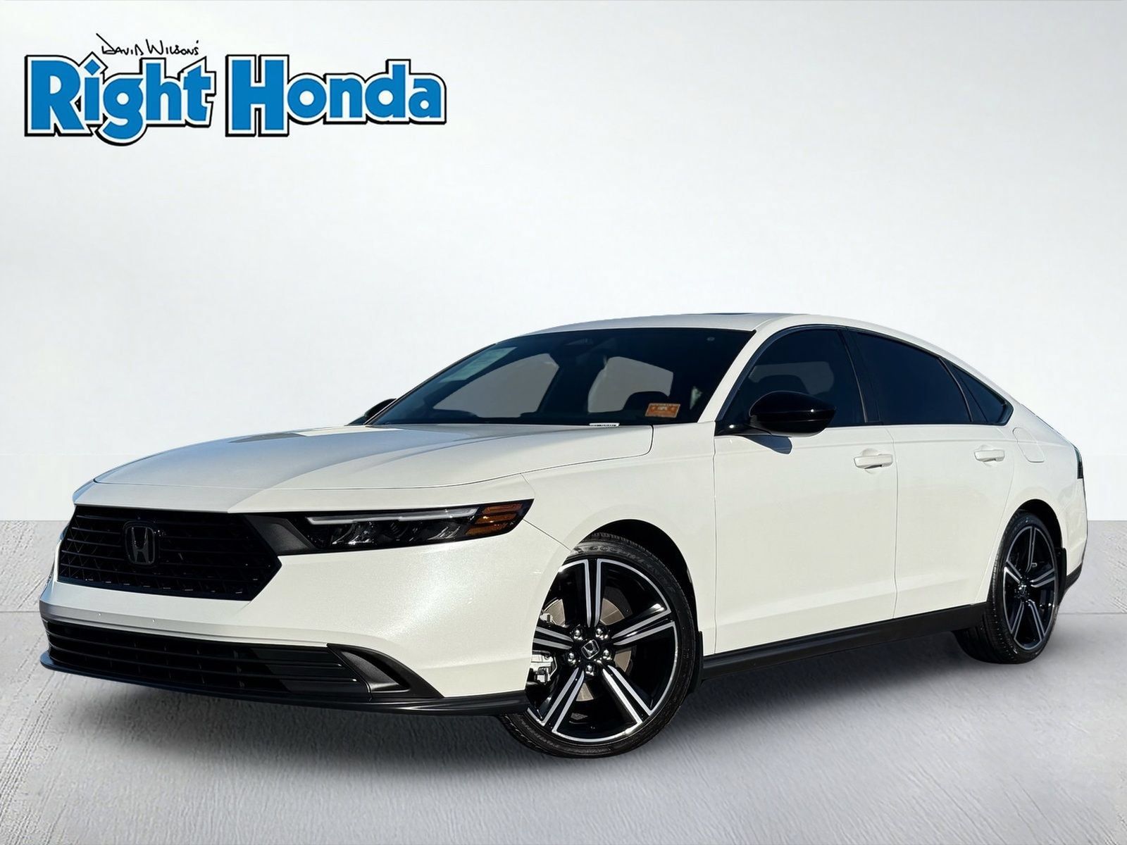 Used 2024 Honda Accord Sport image 2
