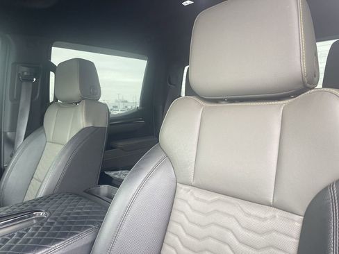 Used 2022 Chevrolet Silverado 1500 ZR2 w/ Technology Package image 7