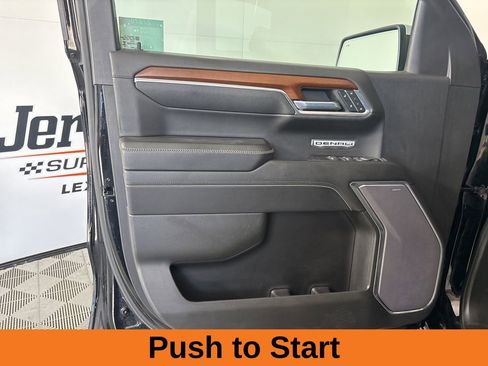 Used 2023 GMC Sierra 1500 Denali w/ Denali Reserve Package AWD/4WD image 8
