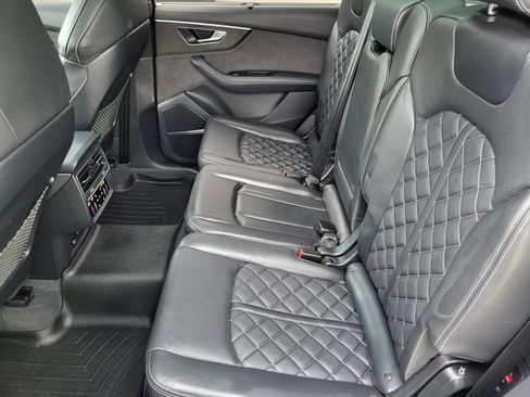Used 2024 Audi SQ7 Prestige w/ S Sport Package AWD/4WD image 22