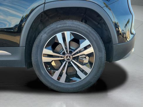 Certified 2025 Mercedes-Benz GLA 250 image 31