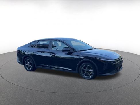 Used 2025 Kia K4 FWD image 2