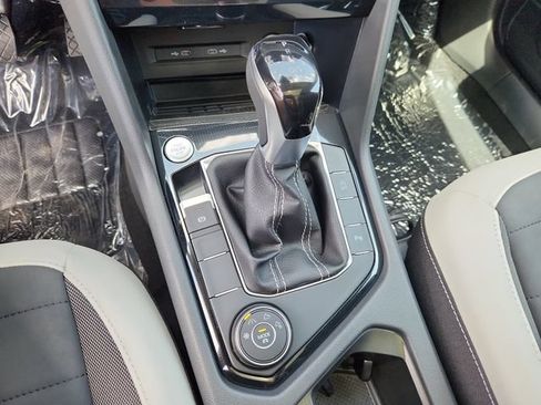 New 2026 Volkswagen Taos SE AWD/4WD image 13