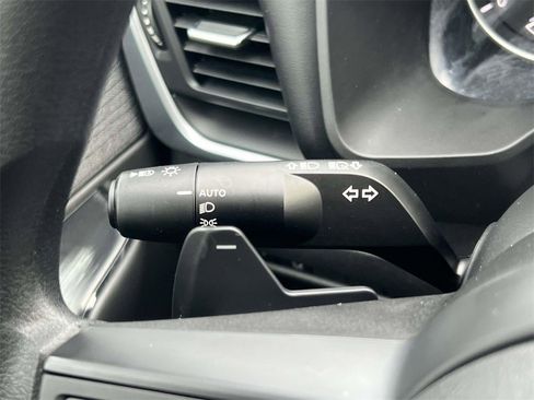 Certified 2023 Nissan Rogue S image 22