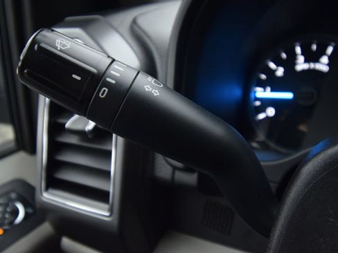 Used 2019 Ford F150 XLT w/ Equipment Group 302A Luxury AWD/4WD image 38