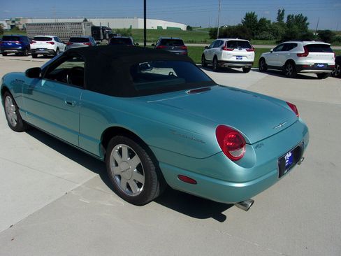 Used 2002 Ford Thunderbird RWD image 10